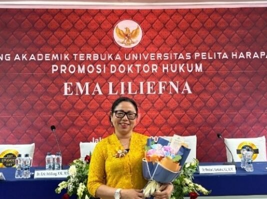 Ema Liliefna Berhasil Raih Gelar Doktor Hukum, Predikat Magna Cumlaude