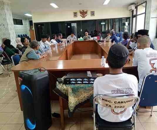 Camat Cakung Fasilitasi Warga Rusun Pinus Elok, Kawal Keringanan Iuran ke Pemprov DKI