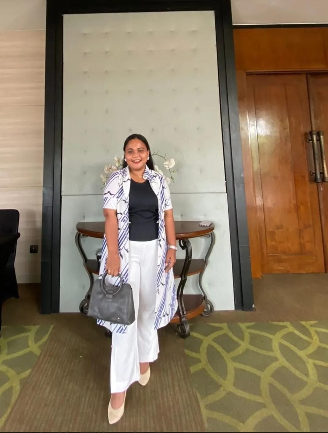 Ibu Feni Hanggaraini Lubis