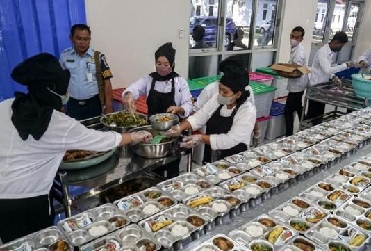 RAPBN 2027: Anggaran Pendidikan Rp 820 T, Porsi Makan Bergizi Gratis Capai Rp 240 T